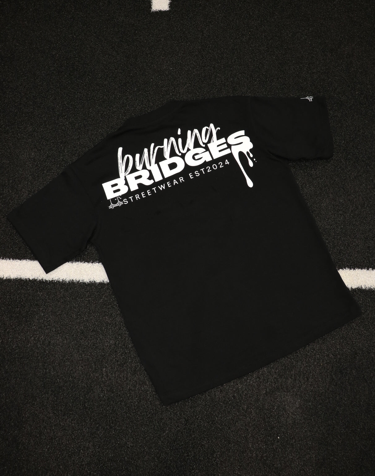 BB FLAGSHIP TEE - BLACK