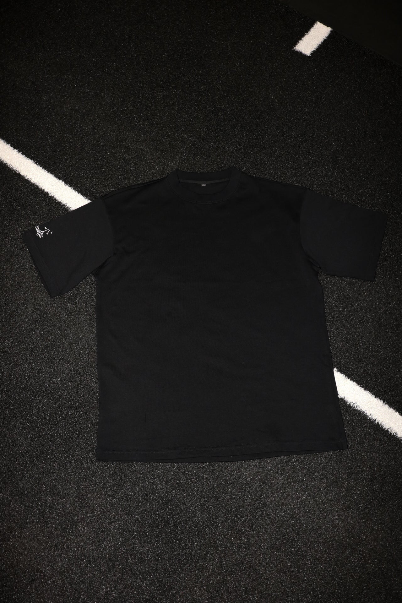 BB FLAGSHIP TEE - BLACK