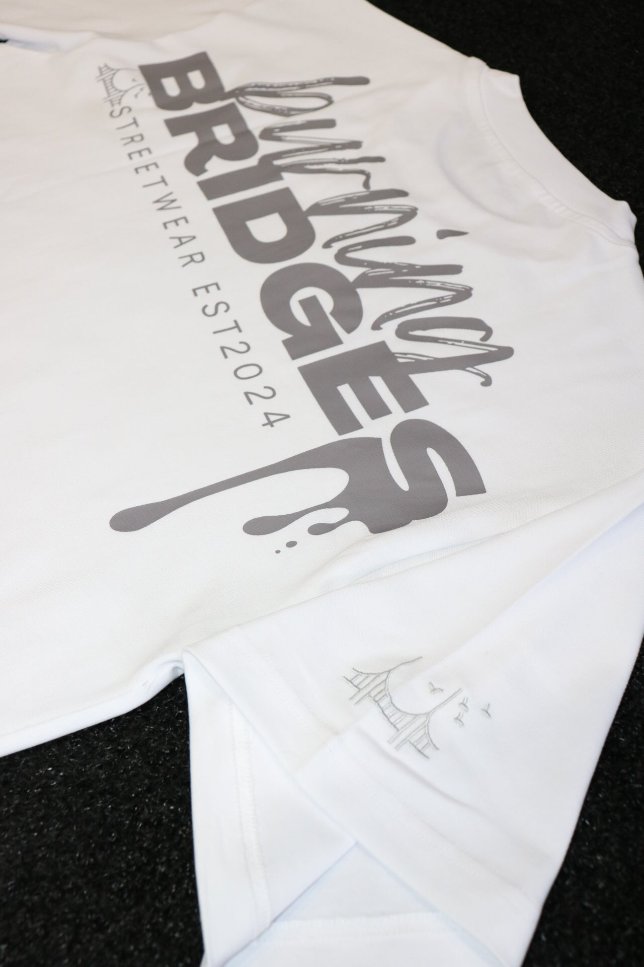 BB FLAGSHIP TEE - WHITE