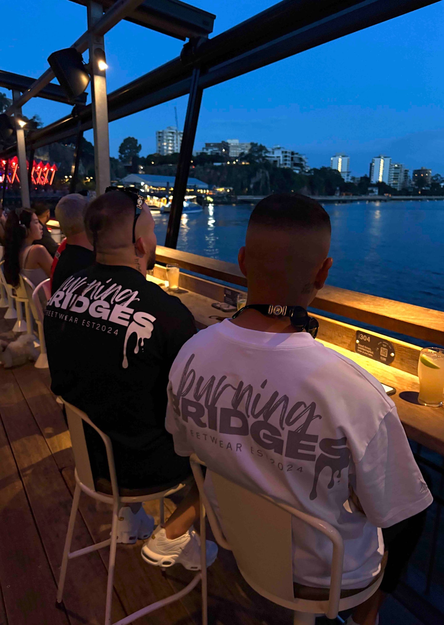 BB FLAGSHIP TEE - BLACK